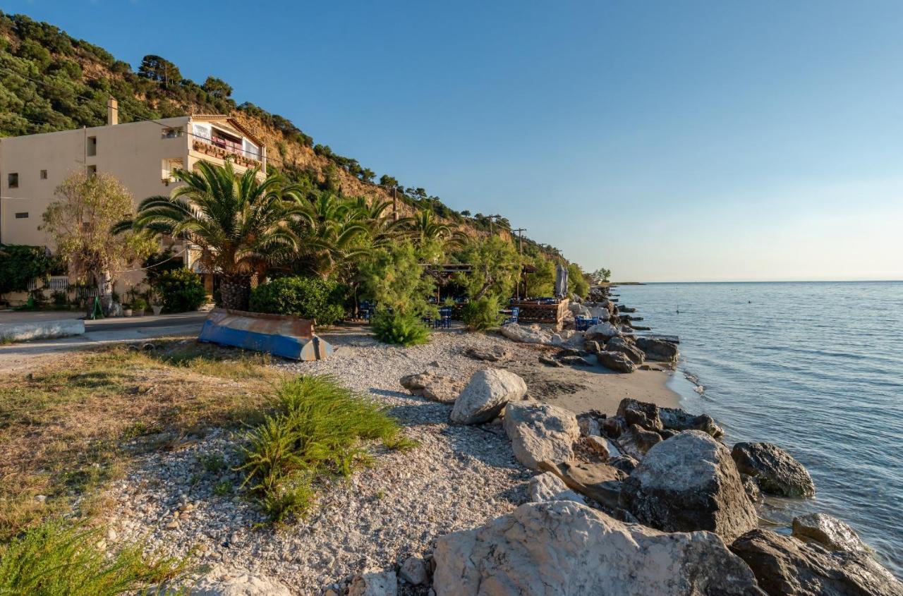 Green Boat Apartment Akrotiri  外观 照片